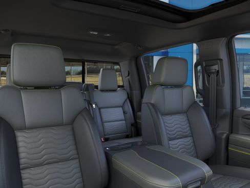 New 2026 Chevrolet Silverado 2500 ZR2 w/ LPO, Dark Essentials Package AWD/4WD image 25