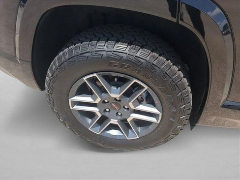 Used 2026 GMC Terrain AT4 w/ Technology Package II AWD/4WD image 22