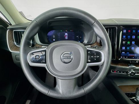 Used 2023 Volvo XC60 B5 Plus w/ Protection Package Premier image 11