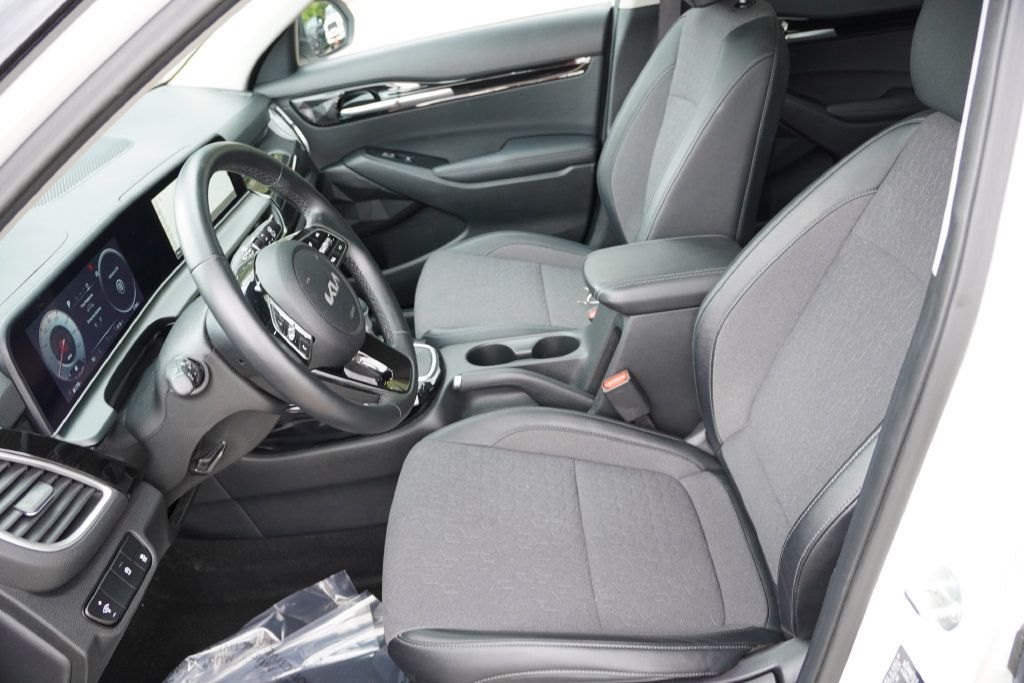 Certified 2024 Kia Seltos S FWD image 15