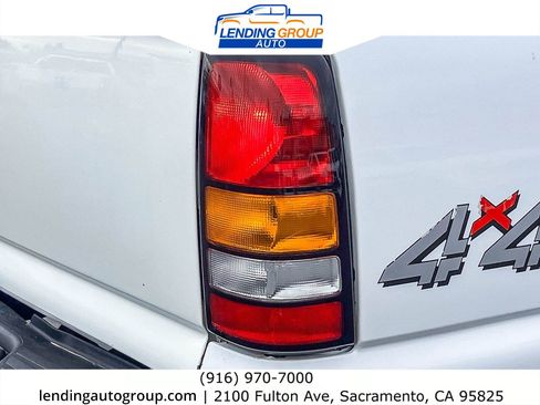 Used 2003 GMC Sierra 2500 SLT w/ SLT Preferred Equipment Group image 8