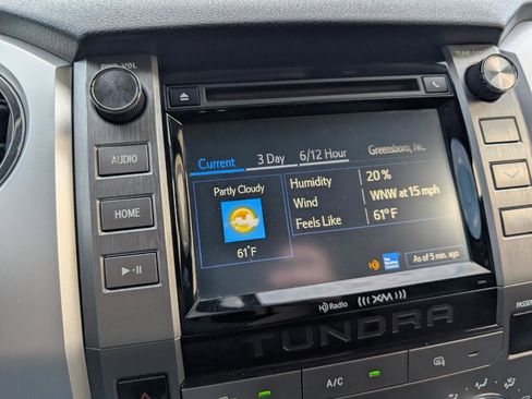 Used 2017 Toyota Tundra SR5 w/ SR5 Upgrade Package image 18