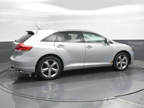 Used 2009 Toyota Venza AWD image 2
