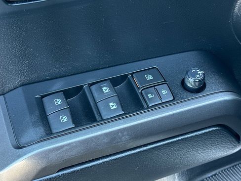 Used 2021 Toyota Tacoma TRD Off-Road w/ Technology Package image 12