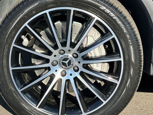 Certified 2022 Mercedes-Benz GLC 300 image 32