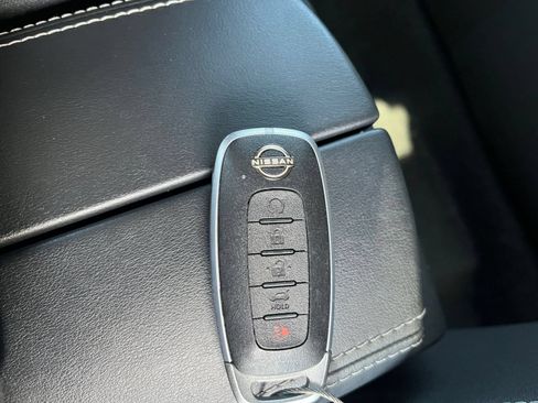 Used 2025 Nissan Rogue SV AWD/4WD image 27