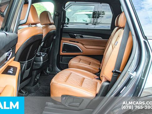 Used 2024 Kia Telluride SX Prestige X-Pro AWD/4WD image 18