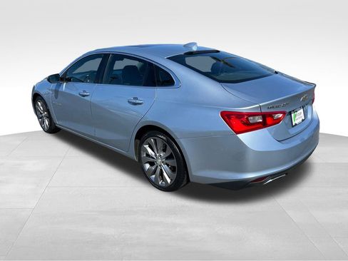 Used 2017 Chevrolet Malibu Premier w/ Premier Sun and Wheel Package image 6