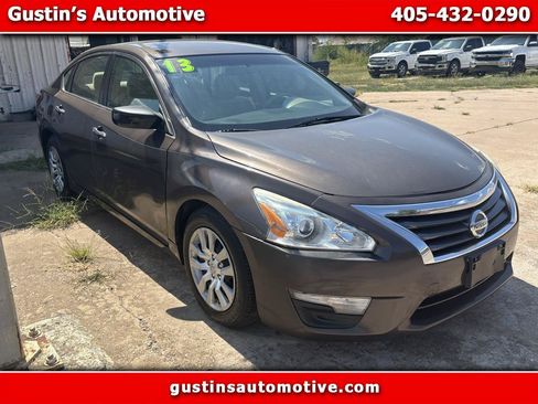 Used 2013 Nissan Altima 2.5 S FWD image 1