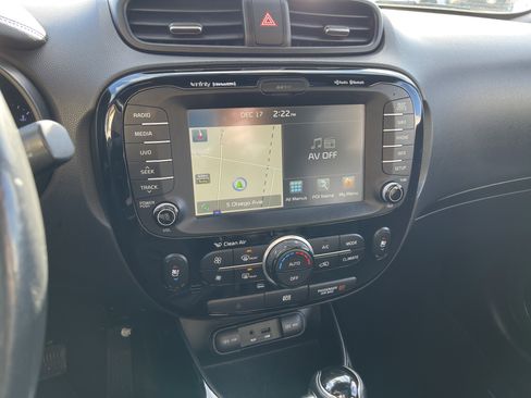 Used 2014 Kia Soul + w/ Primo Package image 18