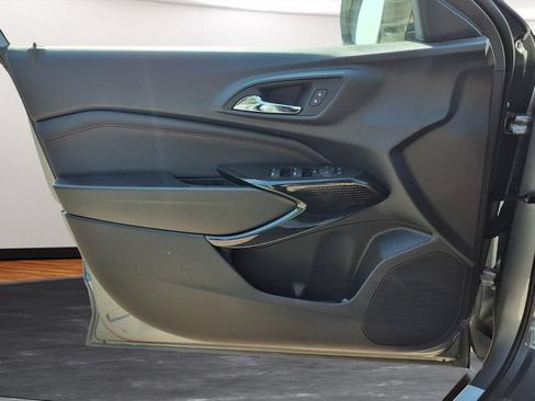 New 2026 Chevrolet Trax RS w/ Sunroof Package FWD image 15