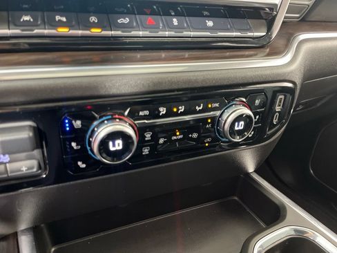 Certified 2025 GMC Sierra 1500 SLT w/ SLT Premium Plus Package AWD/4WD image 32