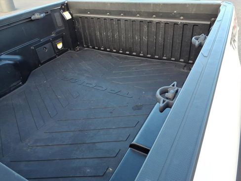 Used 2021 Toyota Tacoma TRD Off-Road w/ TRD Premium Off Road Package image 10