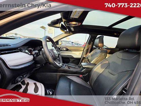 Used 2023 Jeep Compass Limited w/ Sun and Sound Group AWD/4WD image 22