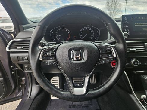 Used 2018 Honda Accord Sport image 13