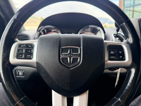 Used 2019 Dodge Grand Caravan GT FWD image 12