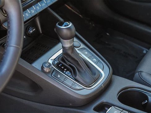 Certified 2022 Hyundai Kona Limited image 27