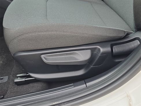 New 2025 Kia K4 LXS image 22
