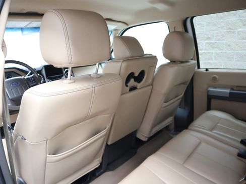 Used 2013 Ford F350 Lariat w/ Lariat Interior Pkg image 37