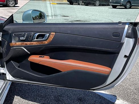 Certified 2018 Mercedes-Benz SL 450 image 23