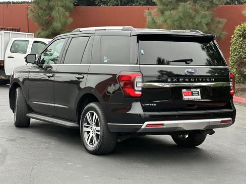Used 2024 Ford Expedition Limited image 4