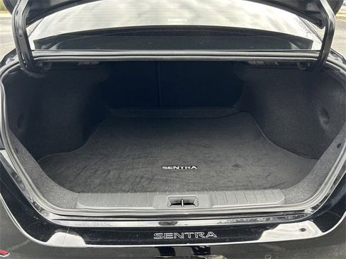 Used 2024 Nissan Sentra S image 28