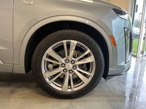 Certified 2024 Cadillac XT6 Premium Luxury AWD/4WD image 8