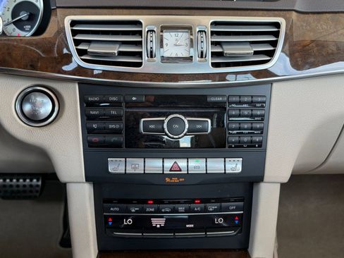 Used 2014 Mercedes-Benz E 350 Sedan image 22