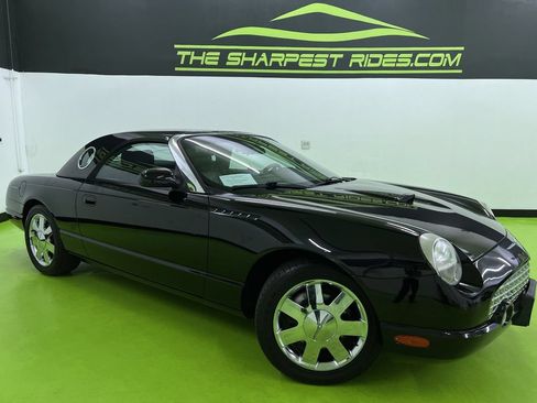 Used 2002 Ford Thunderbird RWD image 3