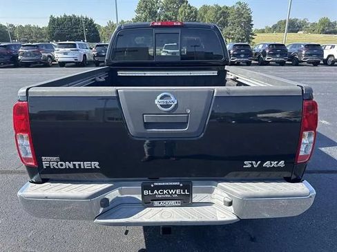 Used 2011 Nissan Frontier SV w/ SV Premium Utility Pkg AWD/4WD image 5