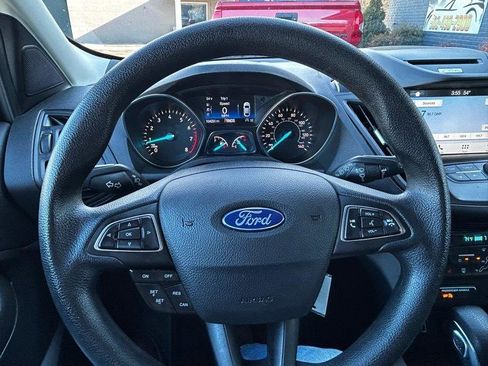 Used 2018 Ford Escape SE w/ SE Sync 3 Package image 17