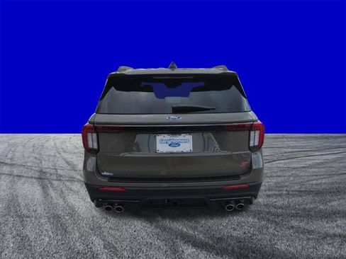 New 2026 Ford Explorer ST RWD image 5