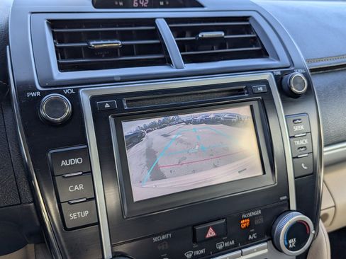 Used 2014 Toyota Camry LE image 15