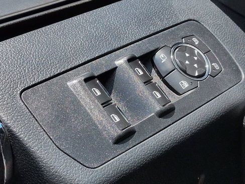 Used 2020 Ford F150 Lariat w/ Equipment Group 502A Luxury AWD/4WD image 32