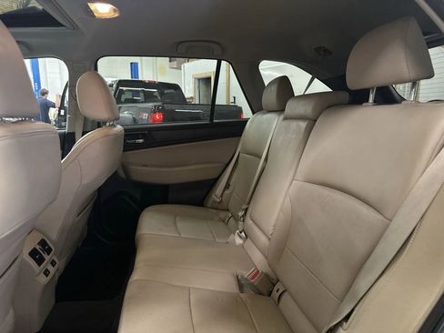 Used 2016 Subaru Outback 2.5i Limited image 25