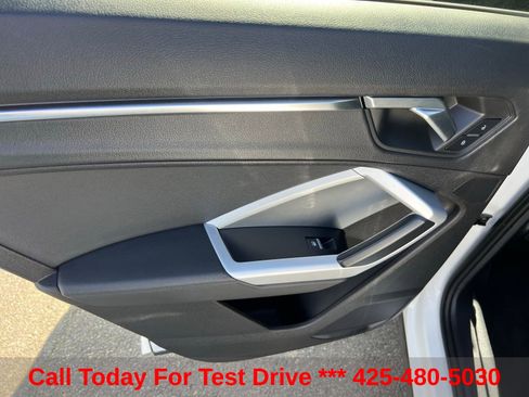 Used 2021 Audi Q3 2.0T Premium AWD/4WD image 23