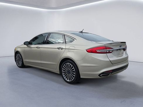 Used 2018 Ford Fusion Titanium image 4