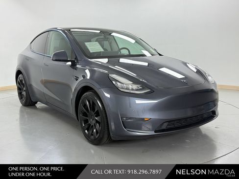 Used 2021 Tesla Model Y Long Range AWD/4WD image 4