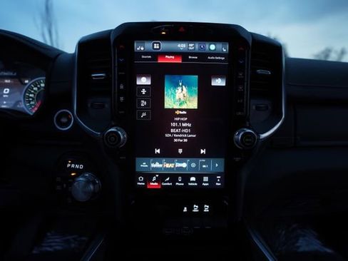 Used 2025 RAM 1500 Laramie image 27