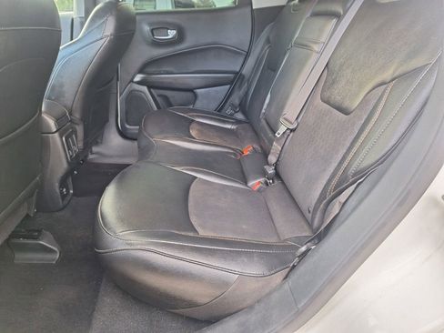 Used 2020 Jeep Compass Latitude w/ Cold Weather Group image 18