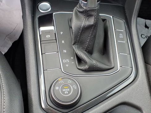 Used 2019 Volkswagen Tiguan SE w/ Panoramic Sunroof Package AWD/4WD image 20