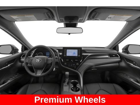 Used 2022 Toyota Camry SE w/ Audio Upgrade Package FWD image 8