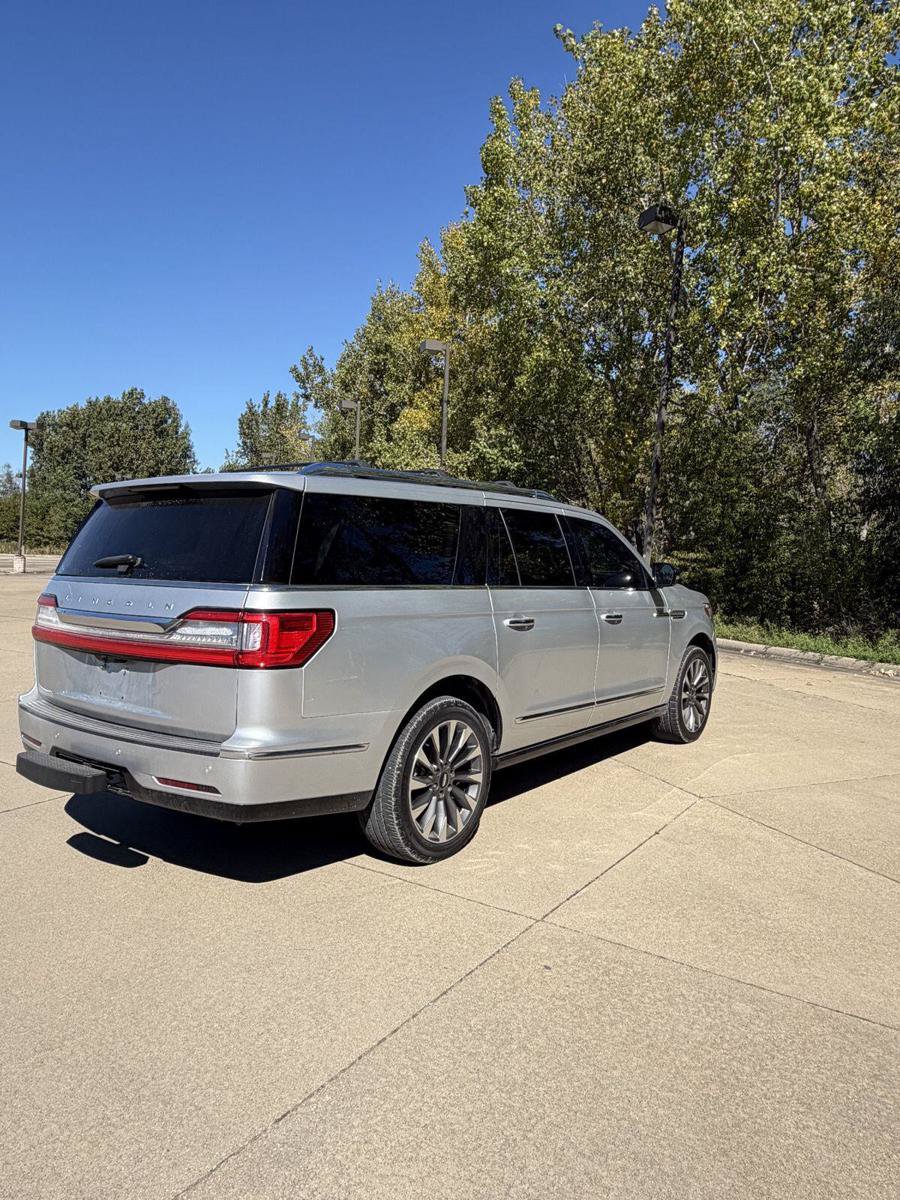 Used 2019 Lincoln Navigator L Select w/ Cargo Package AWD/4WD image 33