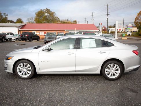 Used 2022 Chevrolet Malibu LT image 7