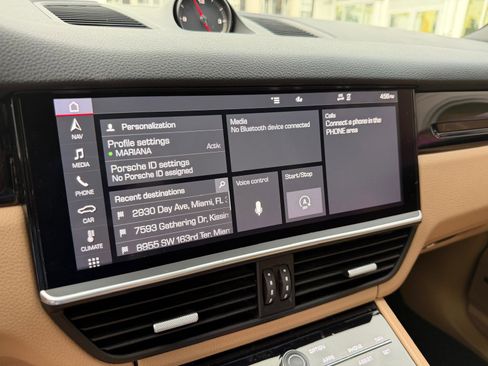 Used 2020 Porsche Cayenne image 36