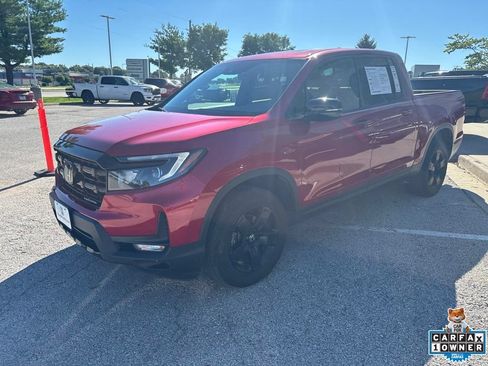 Used 2025 Honda Ridgeline Black Edition image 12