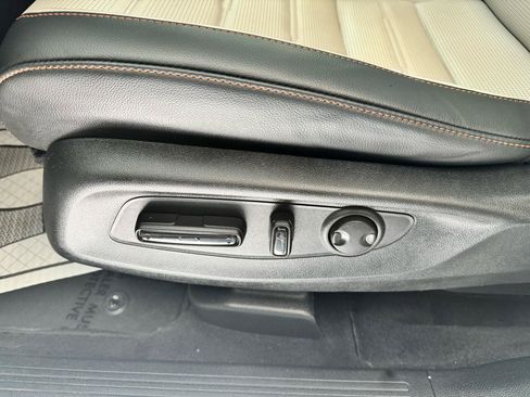 Used 2023 Honda CR-V Sport Touring image 10