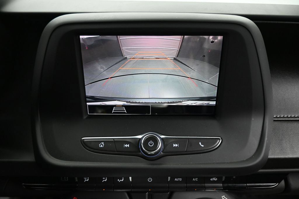 Used 2022 Chevrolet Camaro LT RWD image 22