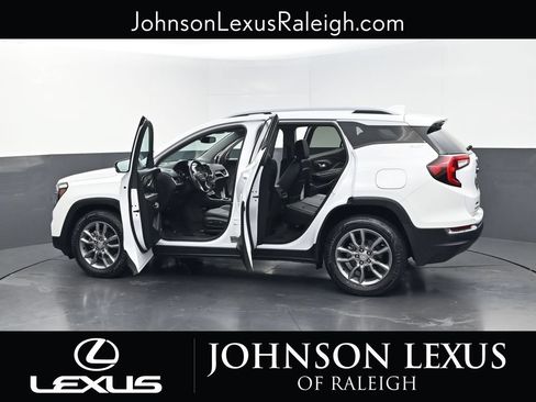 Used 2022 GMC Terrain SLT w/ Infotainment Package II FWD image 37