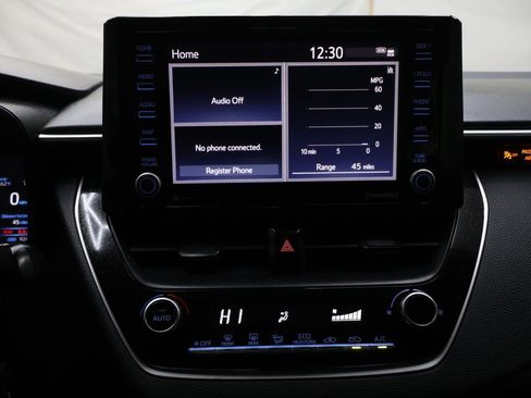 Used 2022 Toyota Corolla LE image 20